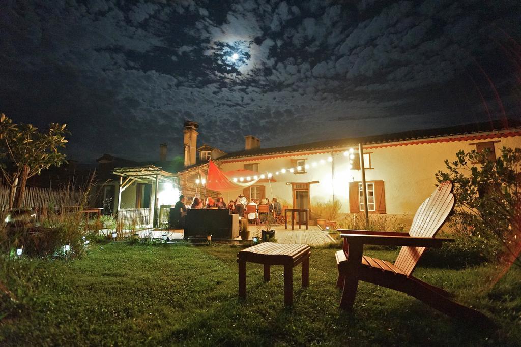Logis Hotel Restaurant La Barguillere Saint-Pierre-de-Rivière Exteriör bild